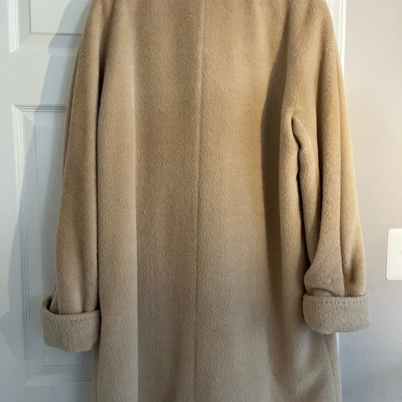 FLEURETTE  BABY LLAMA  WOOL - Picture 2 of 14